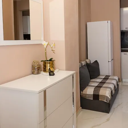 Comfy 1-bedroom In Chayka Neighbourhood By Flat Mаnаger Apartament Warna
