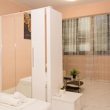 Comfy 1-bedroom In Chayka Neighbourhood By Flat Mаnаger Apartament *