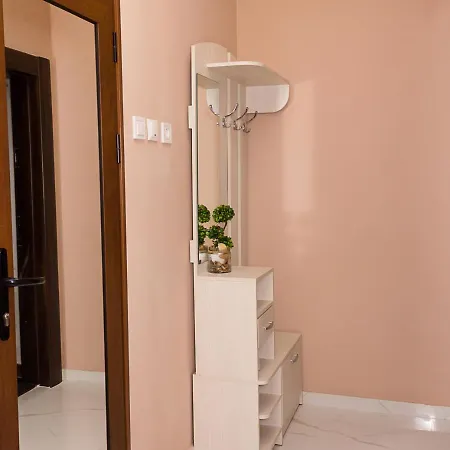 Daire Comfy 1-bedroom In Chayka Neighbourhood By Flat Mаnаger *